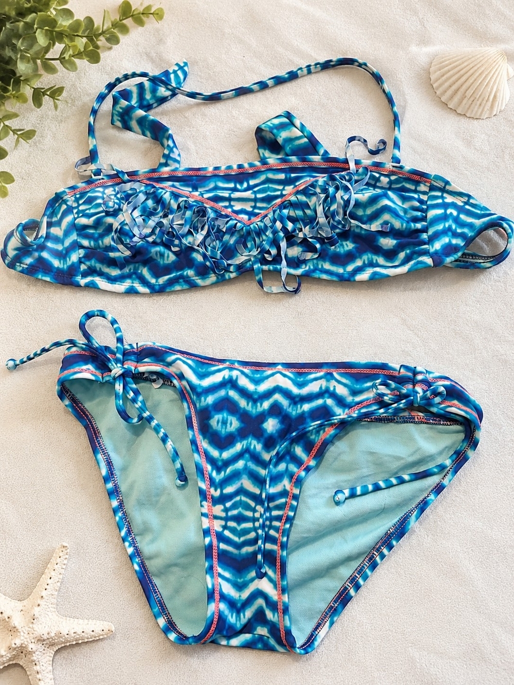 Hobie Blue and White Tie-Dye Fringe Halter Bikini Top with Coral Trim
